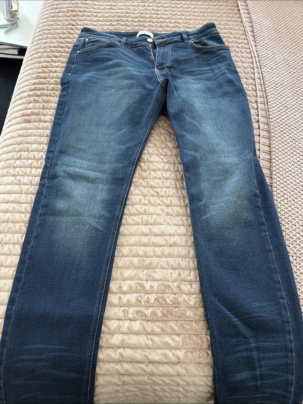 Men's Slim Straight Jeans in Washed Blue